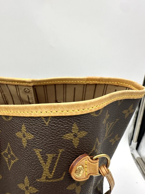 Authentic Louis Vuitton Neverfull GM - Image 32