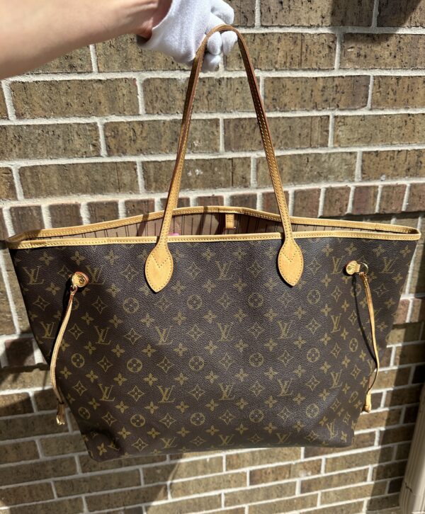 Authentic Louis Vuitton Neverfull GM - Image 4