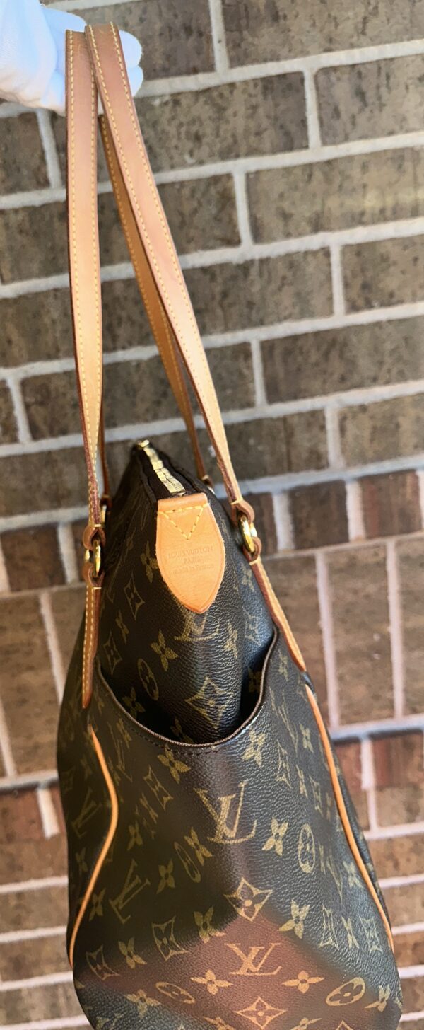 Authentic Louis Vuitton Totally MM - Image 8