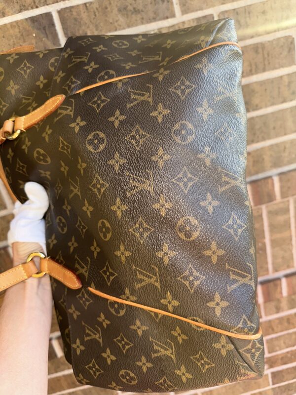 Authentic Louis Vuitton Totally MM - Image 14