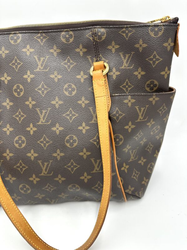 Authentic Louis Vuitton Totally MM - Image 17