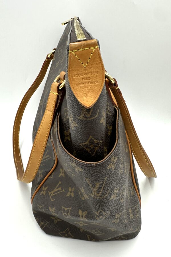 Authentic Louis Vuitton Totally MM - Image 24