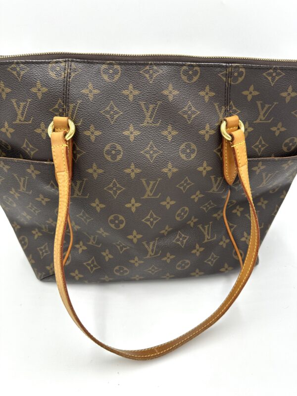 Authentic Louis Vuitton Totally MM - Image 27