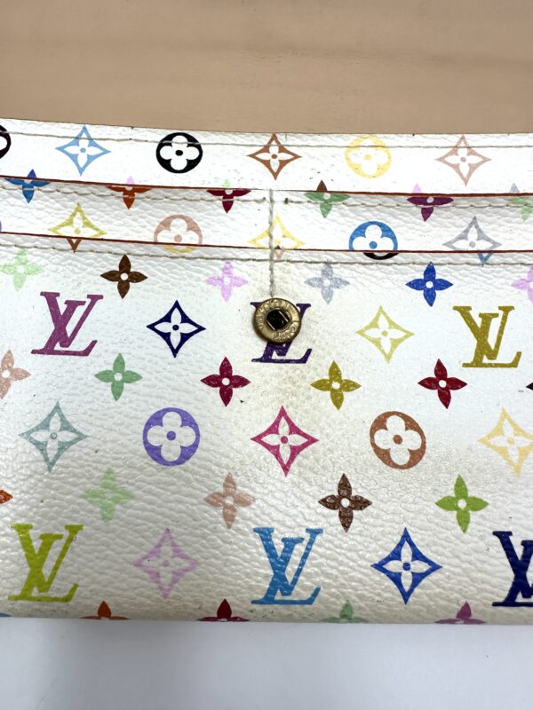 Authentic Louis Vuitton Sarah Multicolor wallet, white, with LV box, LV dustbag, and free new organizer to wear as a wallet on a chain/crossbody and free new gold crossbody chain - Image 14