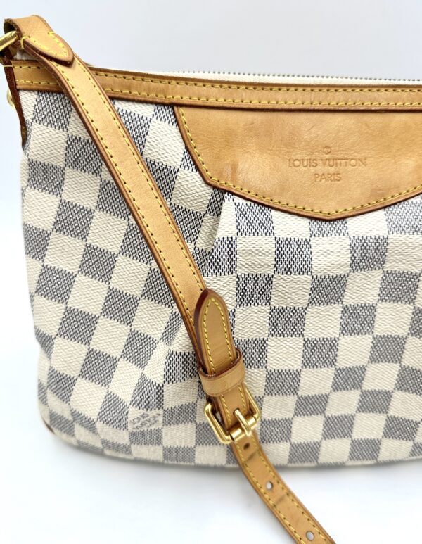 Authentic Louis Vuitton Siracusa PM with LV dustbag included - Image 15