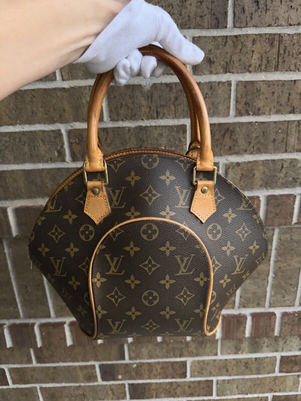 Authentic Louis Vuitton Ellipse PM with free gold generic crossbody chain included - Image 6