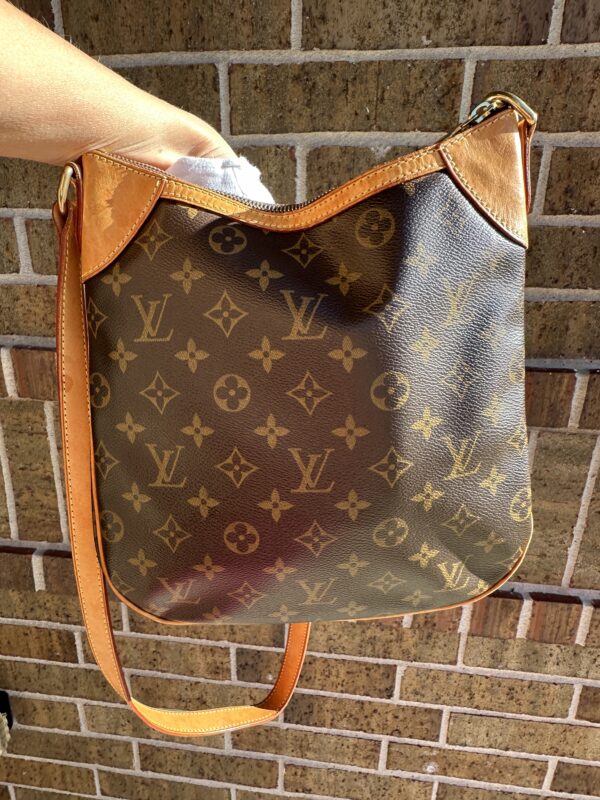 Authentic Louis Vuitton Odeon PM with LV dustbag included - Image 9