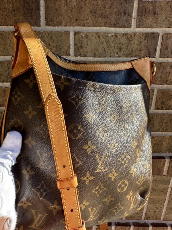 Authentic Louis Vuitton Odeon PM with LV dustbag included - Image 10