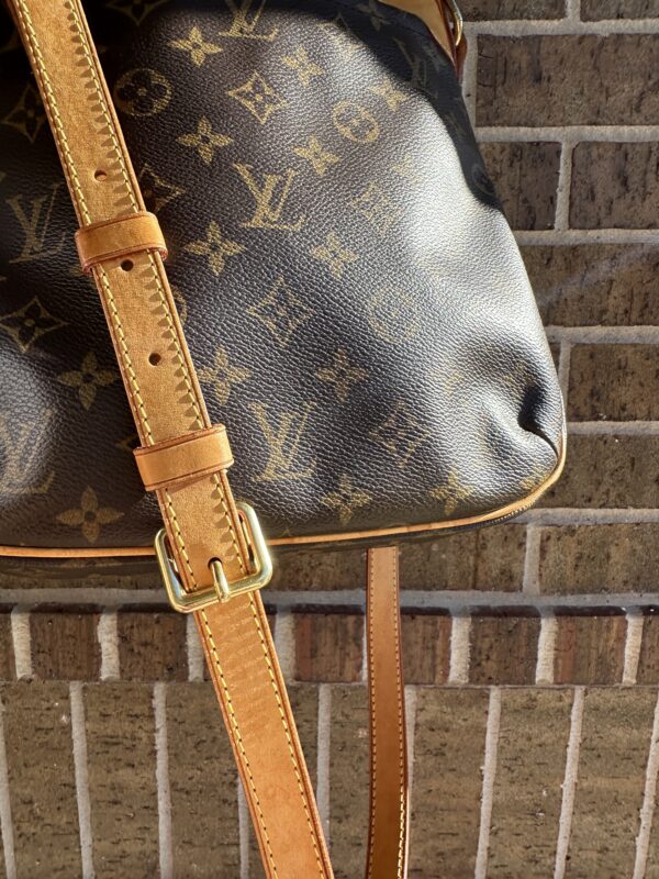 Authentic Louis Vuitton Odeon PM with LV dustbag included - Image 11