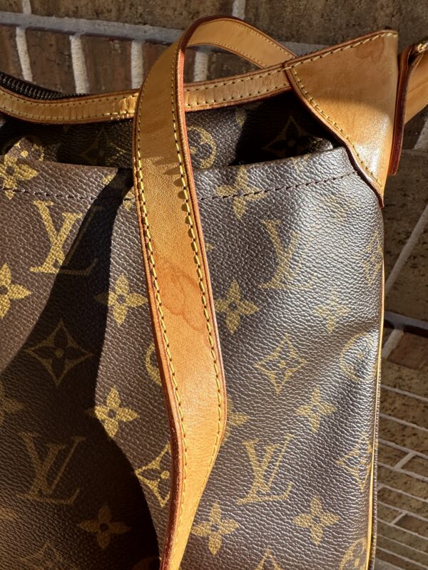 Authentic Louis Vuitton Odeon PM with LV dustbag included - Image 14