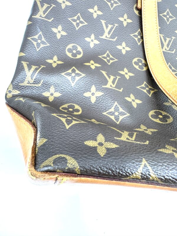 Authentic Louis Vuitton Cabas Mezzo - Image 37