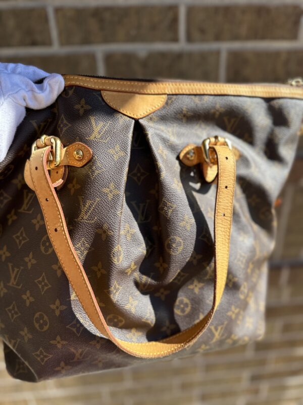 Authentic Louis Vuitton Palermo GM with branded Dustbag and branded strap included - Image 9