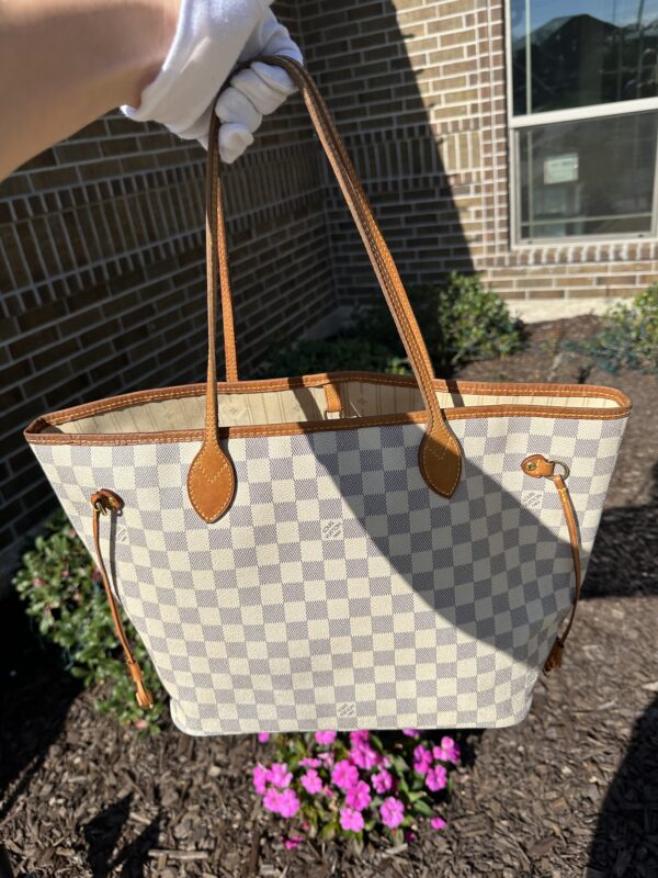 Authentic Louis Vuitton Neverfull MM, azur with free NWT organizer included - Image 11