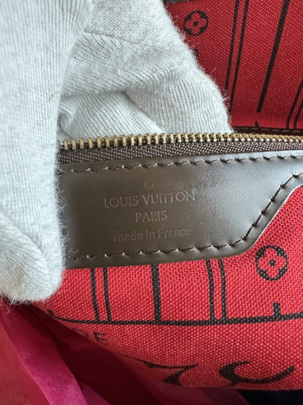 Authentic Louis Vuitton Neverfull GM in Damier Ebene - Image 6