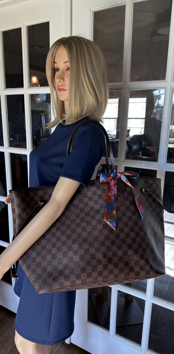 Authentic Louis Vuitton Neverfull GM in Damier Ebene - Image 4