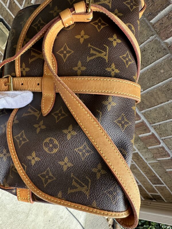 Authentic Louis Vuitton Saumur 30 - Image 12