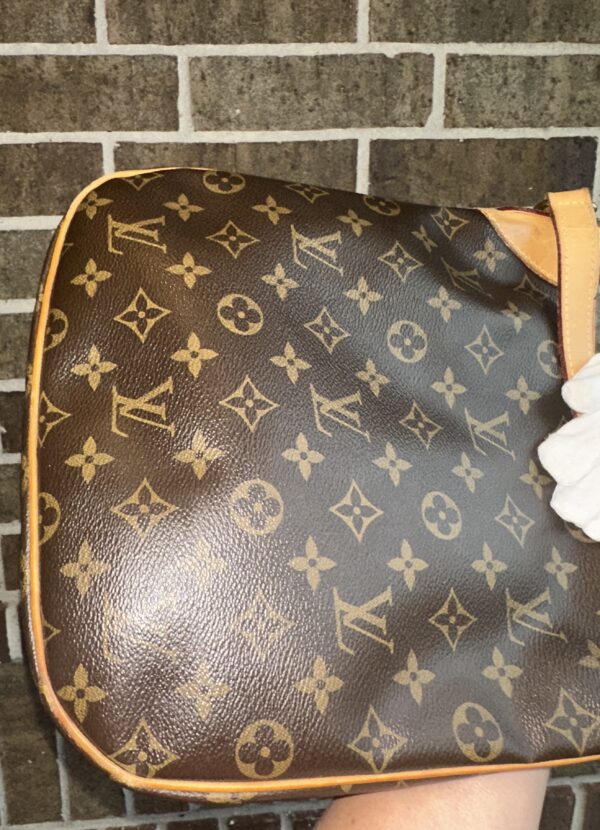 Authentic Louis Vuitton Odeon PM crossbody - Image 12