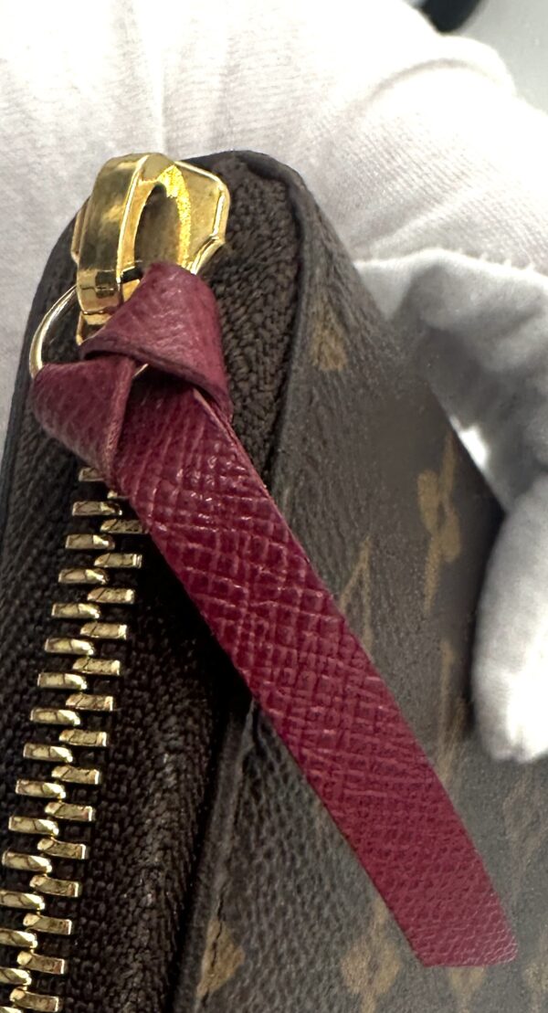 Authentic Louis Vuitton Clemence wallet, fuchsia, with LV box and LV dustbag included - Image 18
