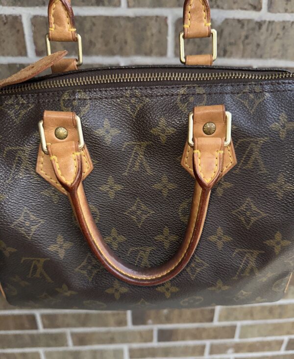 Authentic Louis Vuitton Speedy 25 with LV dustbag and LV lock (no key) - Image 13
