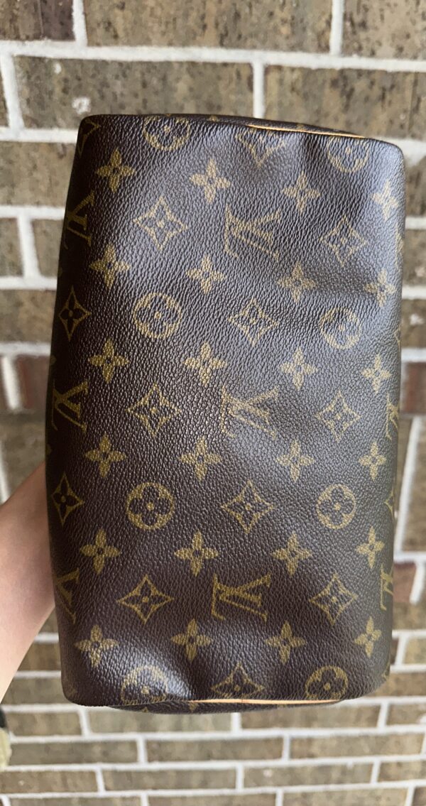 Authentic Louis Vuitton Speedy 25 with LV dustbag and LV lock (no key) - Image 14