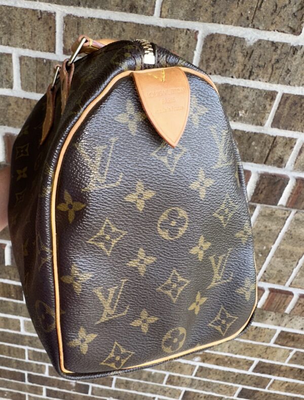 Authentic Louis Vuitton Speedy 25 with LV dustbag and LV lock (no key) - Image 17