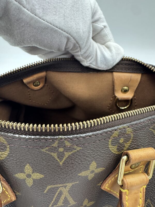 Authentic Louis Vuitton Speedy 25 with LV dustbag and LV lock (no key) - Image 43