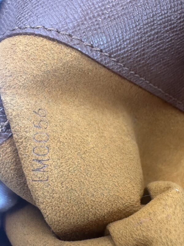 Authentic Louis Vuitton Musette Tango with harder to find crossbody strap - Image 23