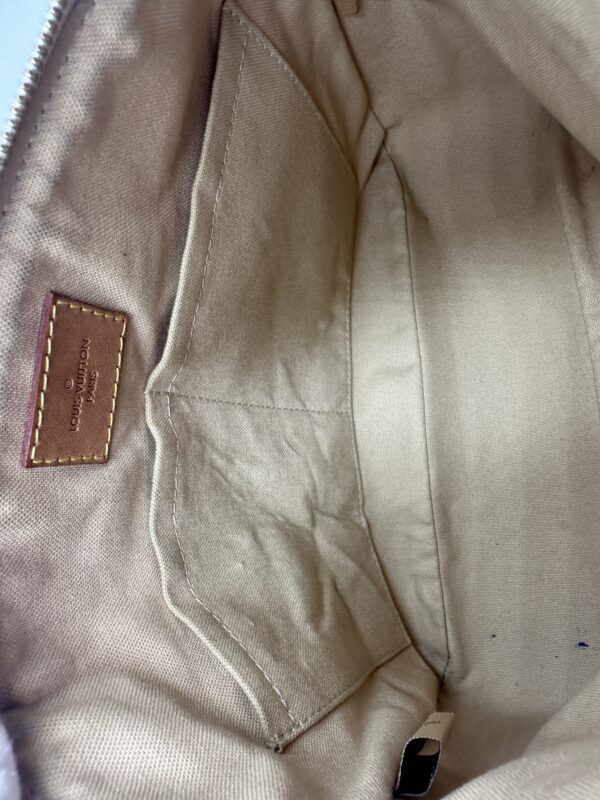 Authentic Louis Vuitton Siracusa PM crossbody - Image 41