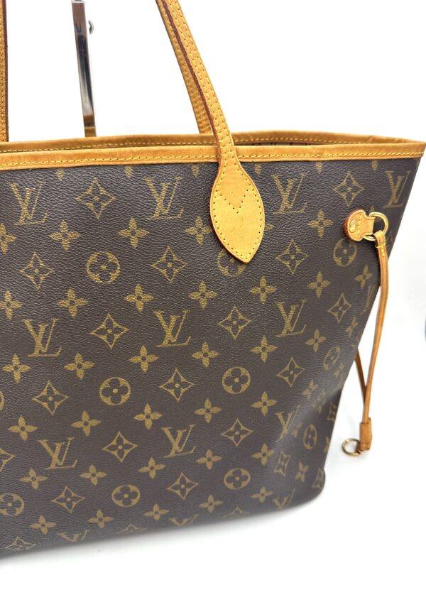 Authentic Louis Vuitton Neverfull MM with beige interior, Monogram - Image 5
