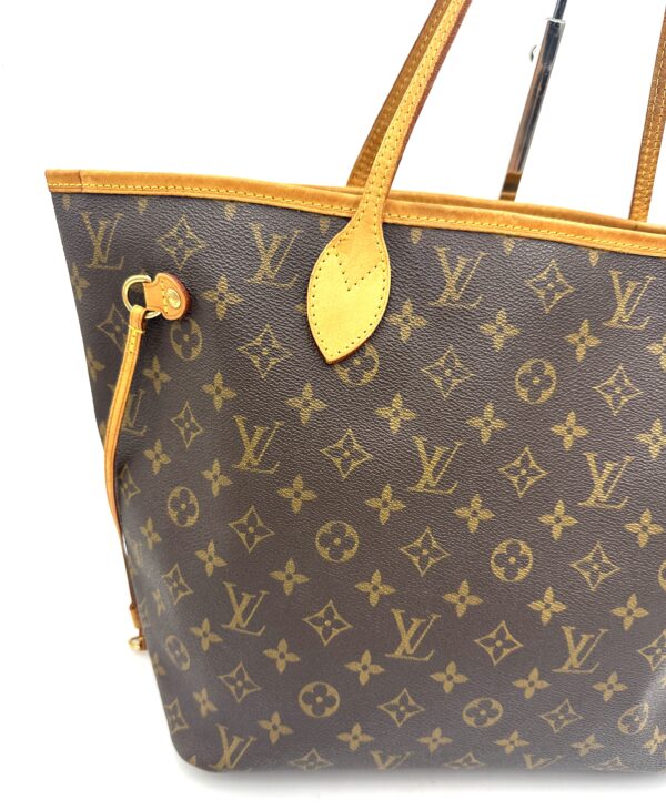 Authentic Louis Vuitton Neverfull MM with beige interior, Monogram - Image 12