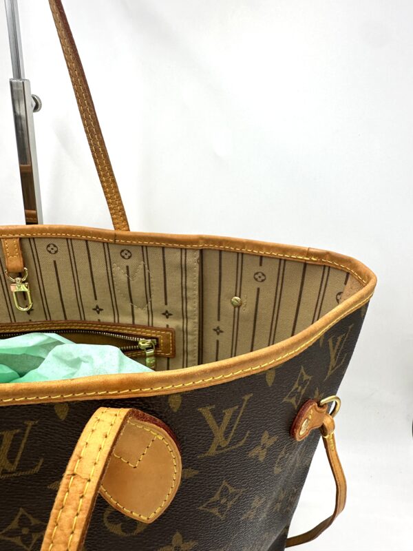 Authentic Louis Vuitton Neverfull MM with beige interior, Monogram - Image 23