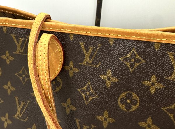 Authentic Louis Vuitton Neverfull MM with beige interior, Monogram - Image 28