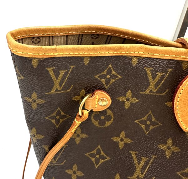Authentic Louis Vuitton Neverfull MM with beige interior, Monogram - Image 29