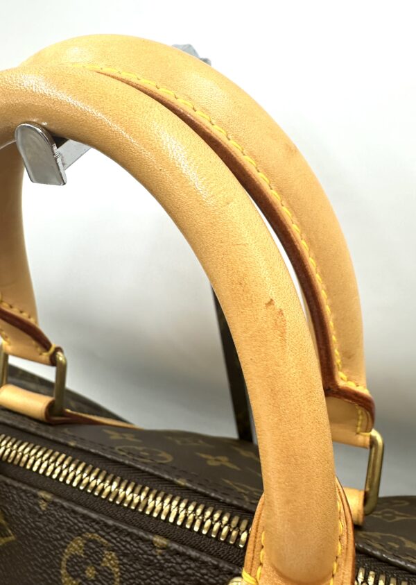 Authentic Louis Vuitton Keepall 45 Bandouliere with LV strap and LV dustbag included - Image 16