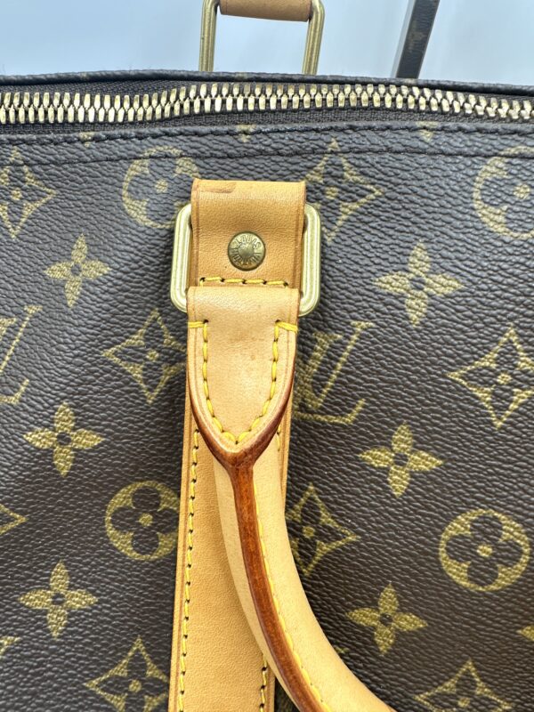 Authentic Louis Vuitton Keepall 45 Bandouliere with LV strap and LV dustbag included - Image 17