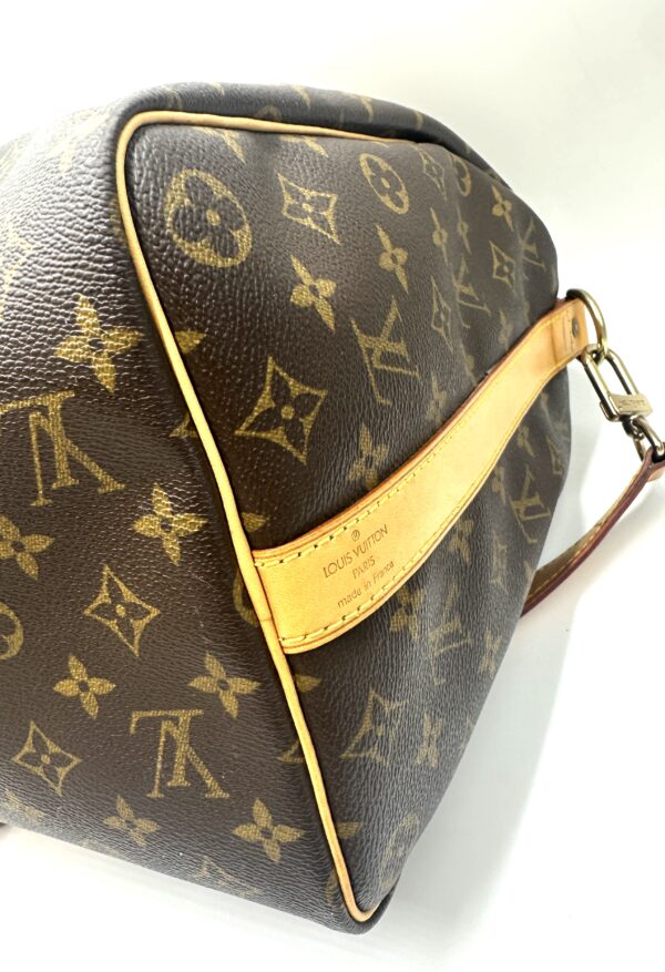 Authentic Louis Vuitton Keepall 45 Bandouliere with LV strap and LV dustbag included - Image 37