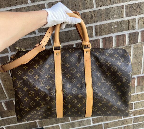 Authentic Louis Vuitton Keepall 45 Bandouliere with LV strap and LV dustbag included - Image 56
