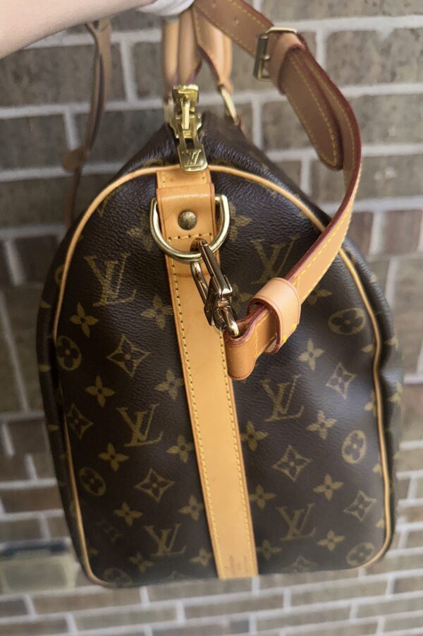 Authentic Louis Vuitton Keepall 45 Bandouliere with LV strap and LV dustbag included - Image 57