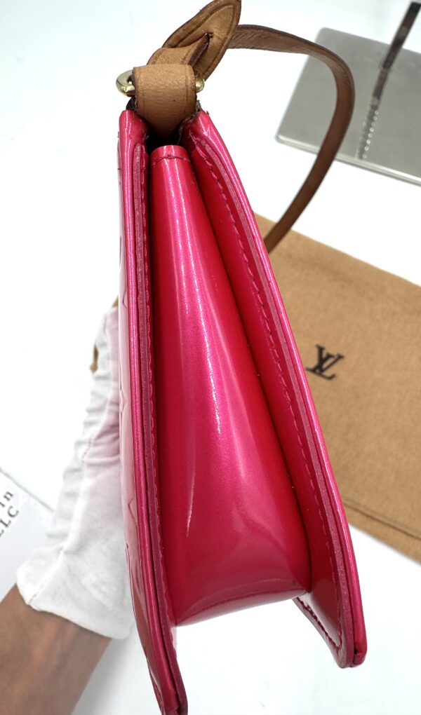Authentic Louis Vuitton Lexington Pochette, Pink, with LV short strap, LV dustbag and generic crossbody chain - Image 27