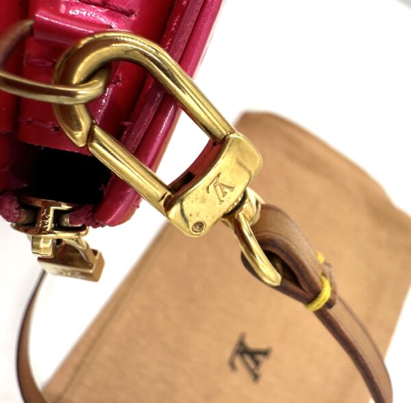 Authentic Louis Vuitton Lexington Pochette, Pink, with LV short strap, LV dustbag and generic crossbody chain - Image 18