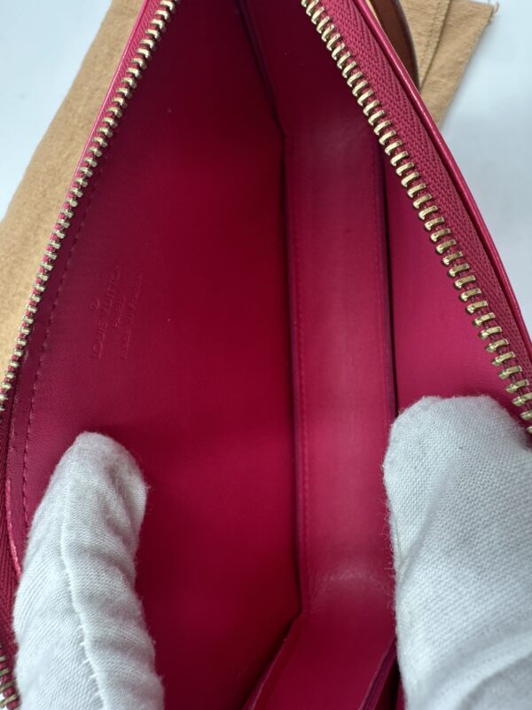 Authentic Louis Vuitton Lexington Pochette, Pink, with LV short strap, LV dustbag and generic crossbody chain - Image 21