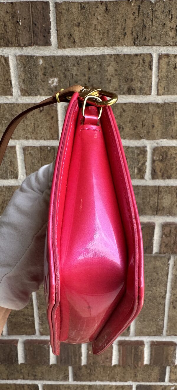 Authentic Louis Vuitton Lexington Pochette, Pink, with LV short strap, LV dustbag and generic crossbody chain - Image 33