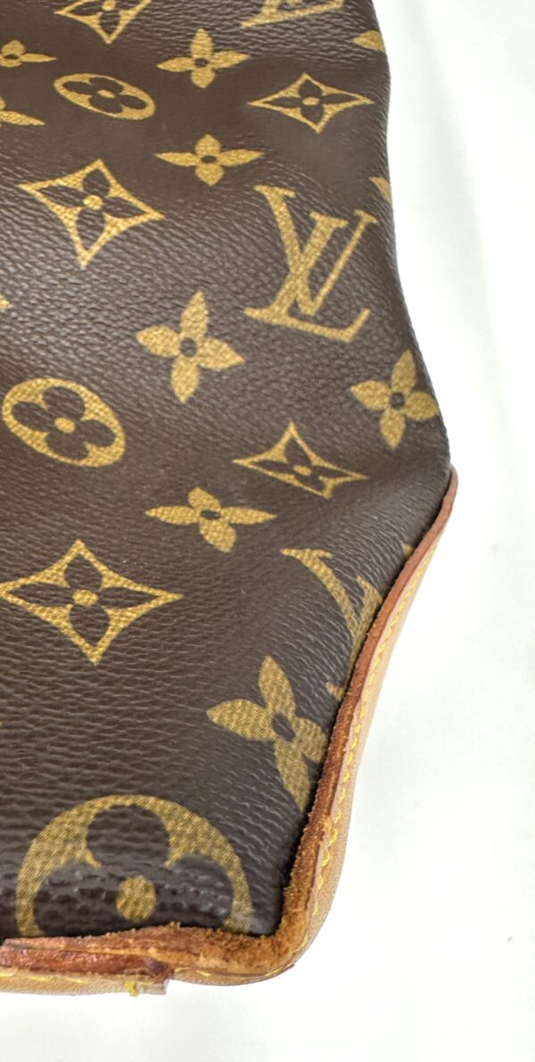 Authentic Louis Vuitton Cabas Mezzo - Image 34