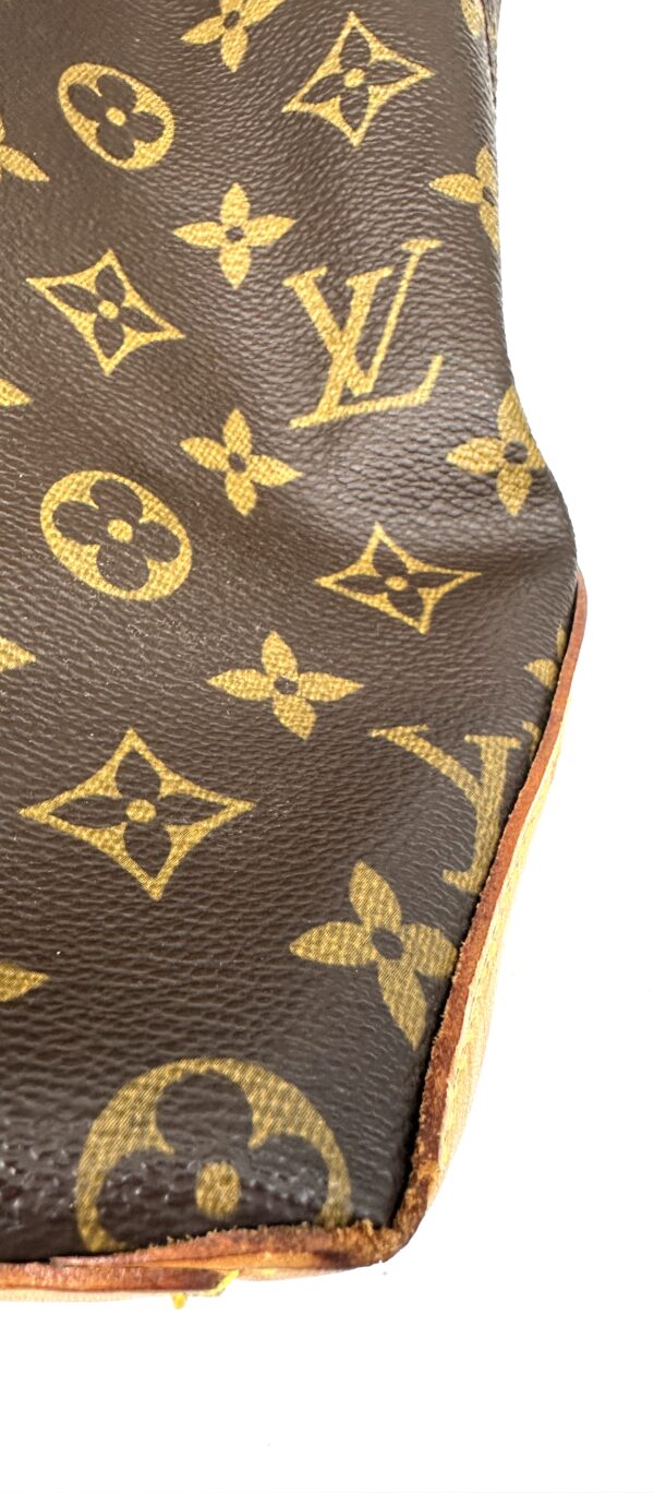 Authentic Louis Vuitton Cabas Mezzo - Image 36