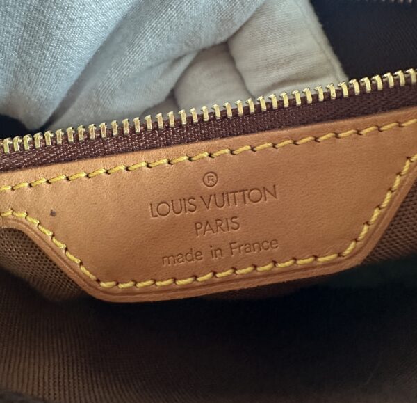 Authentic Louis Vuitton Cabas Mezzo - Image 39