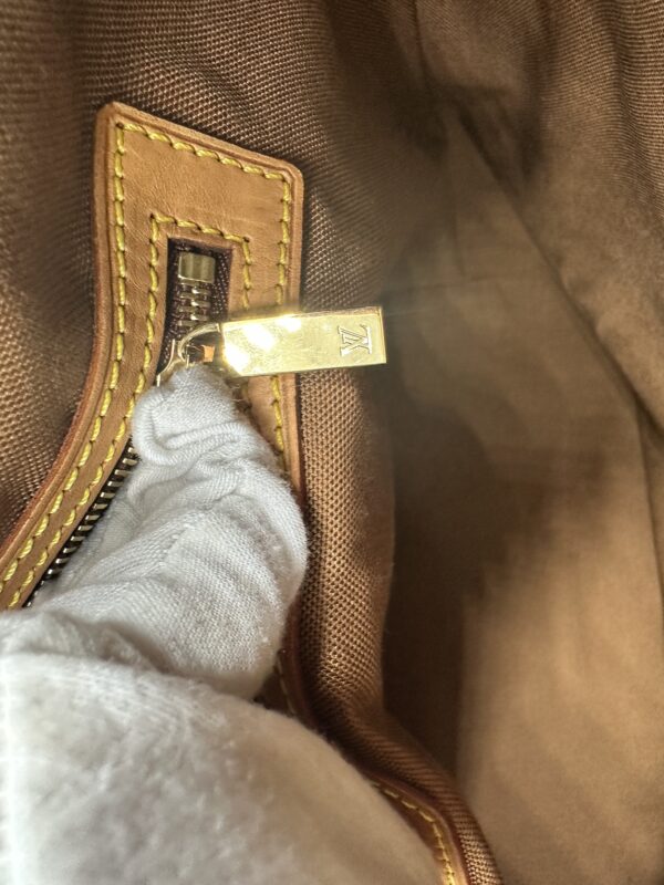 Authentic Louis Vuitton Cabas Mezzo - Image 47