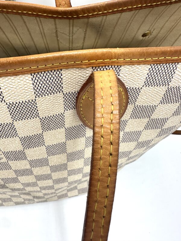Authentic Newer Model Louis Vuitton Neverfull MM, Azur with NWT organizer included - Image 15