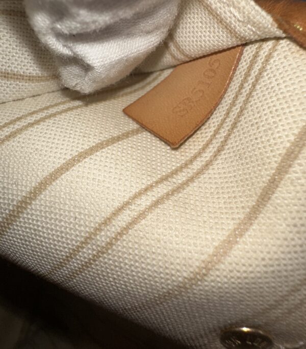 Authentic Newer Model Louis Vuitton Neverfull MM, Azur with NWT organizer included - Image 41