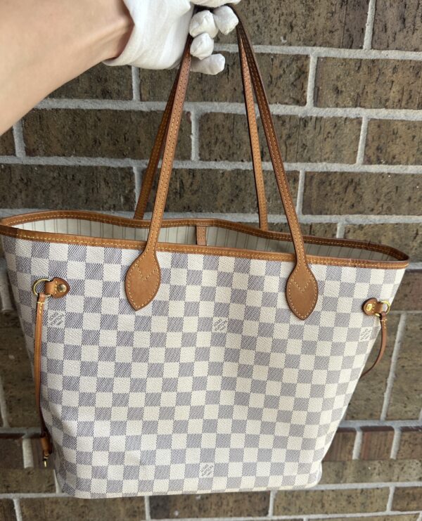Authentic Newer Model Louis Vuitton Neverfull MM, Azur with NWT organizer included - Image 51