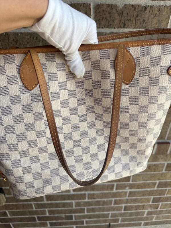 Authentic Newer Model Louis Vuitton Neverfull MM, Azur with NWT organizer included - Image 54